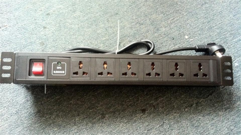 關(guān)于PDU機柜電源插座，你了解多少？