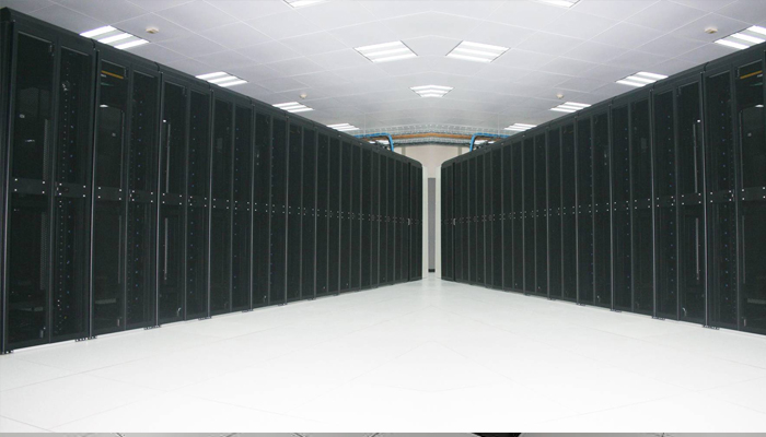 機柜承重不行、板材搖晃？精致機柜如何用結構與工藝確保穩(wěn)固