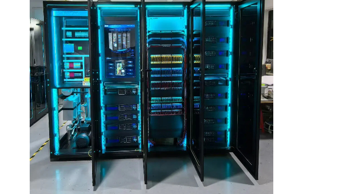 數(shù)據(jù)中心網(wǎng)絡(luò)機柜怎么選？20年廠家揭秘3大關(guān)鍵指標(biāo)！