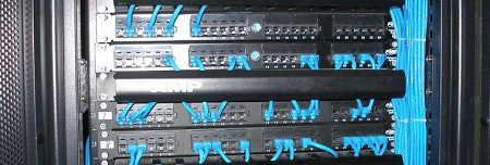 網(wǎng)絡機柜理線